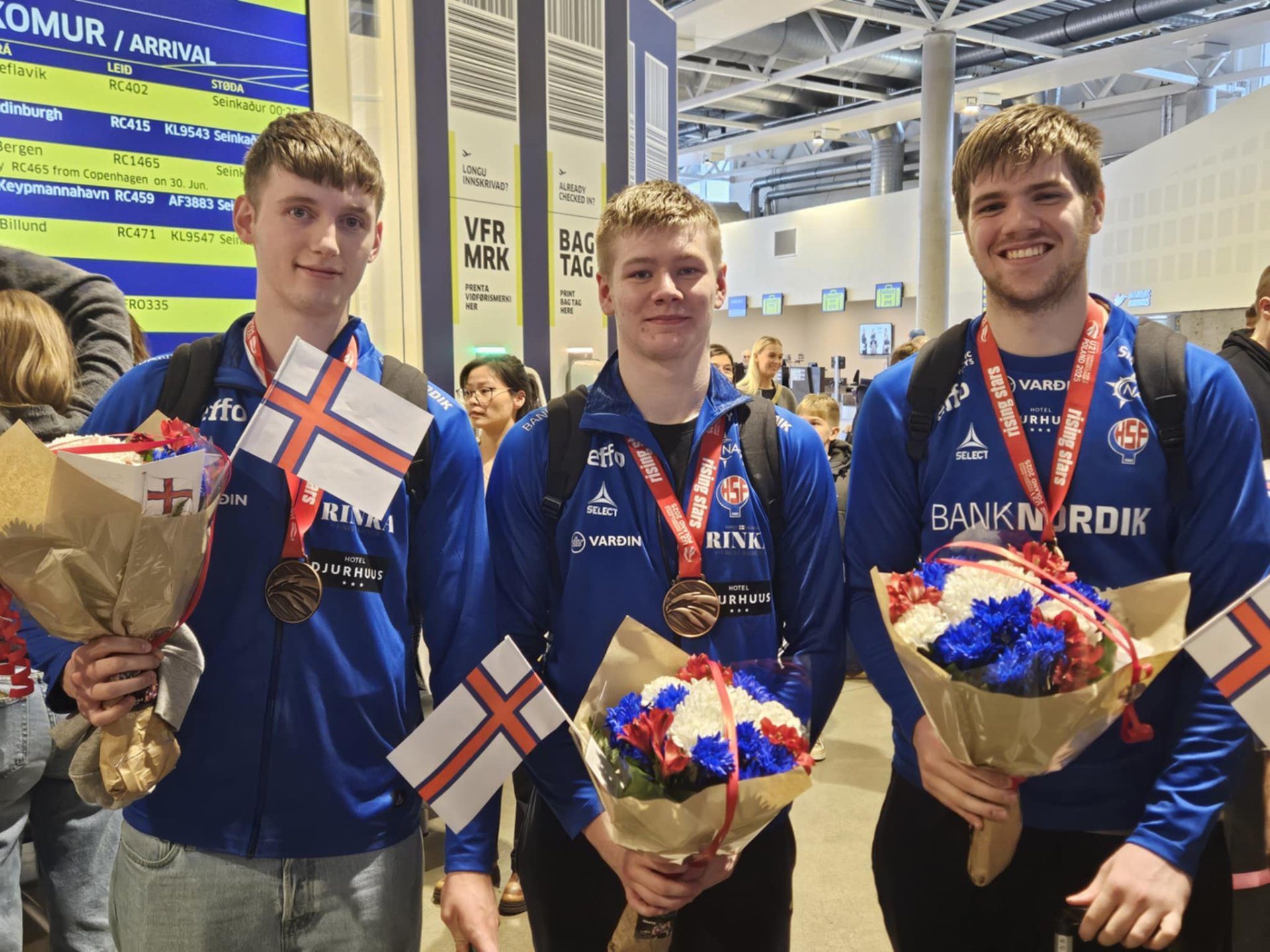 U21 leikararnir komnir heim við bronsuni - Eysturoyarportalurin